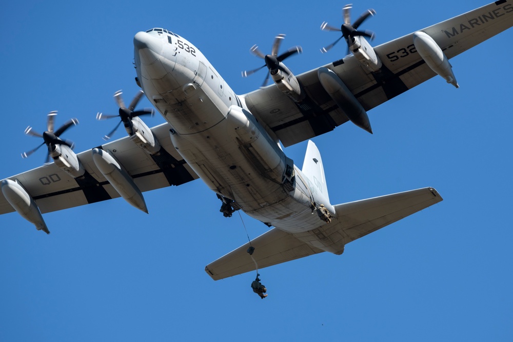 Airmen, Marines, Soldiers conduct joint airborne training at JBER