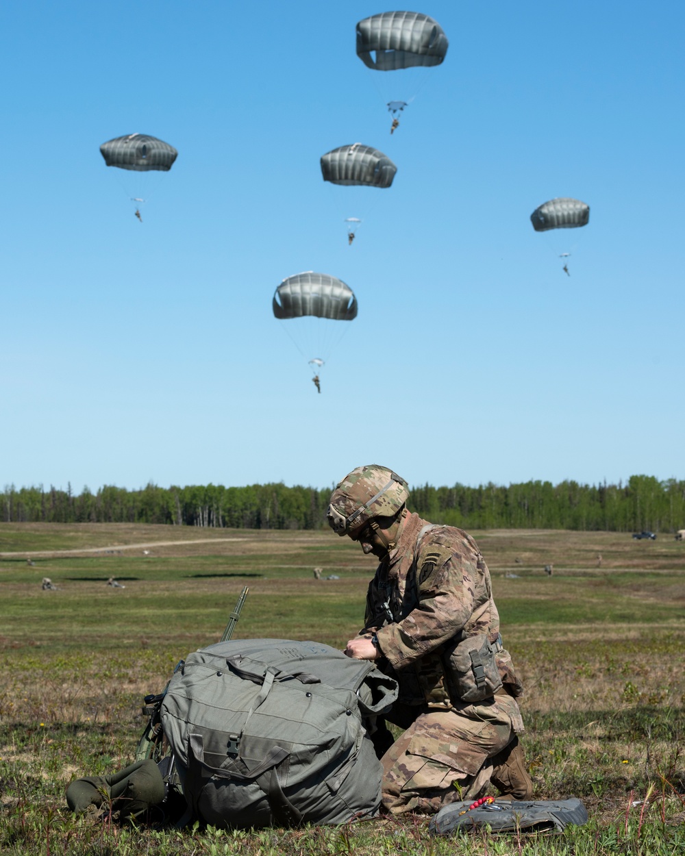 Airmen, Marines, Soldiers conduct joint airborne training at JBER