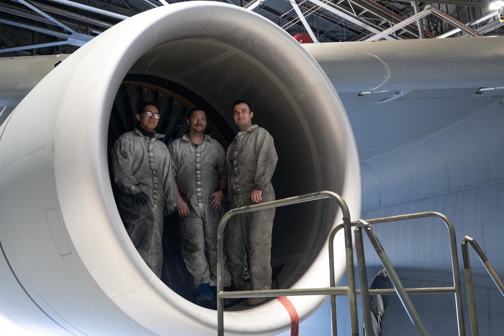 Airmen repair C-5M Super Galaxy at Travis AFB