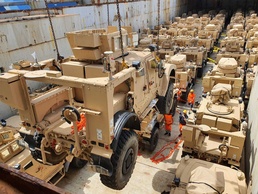 405th AFSB prepares hundreds of M-ATVs for shipment to U.S.-based MP units