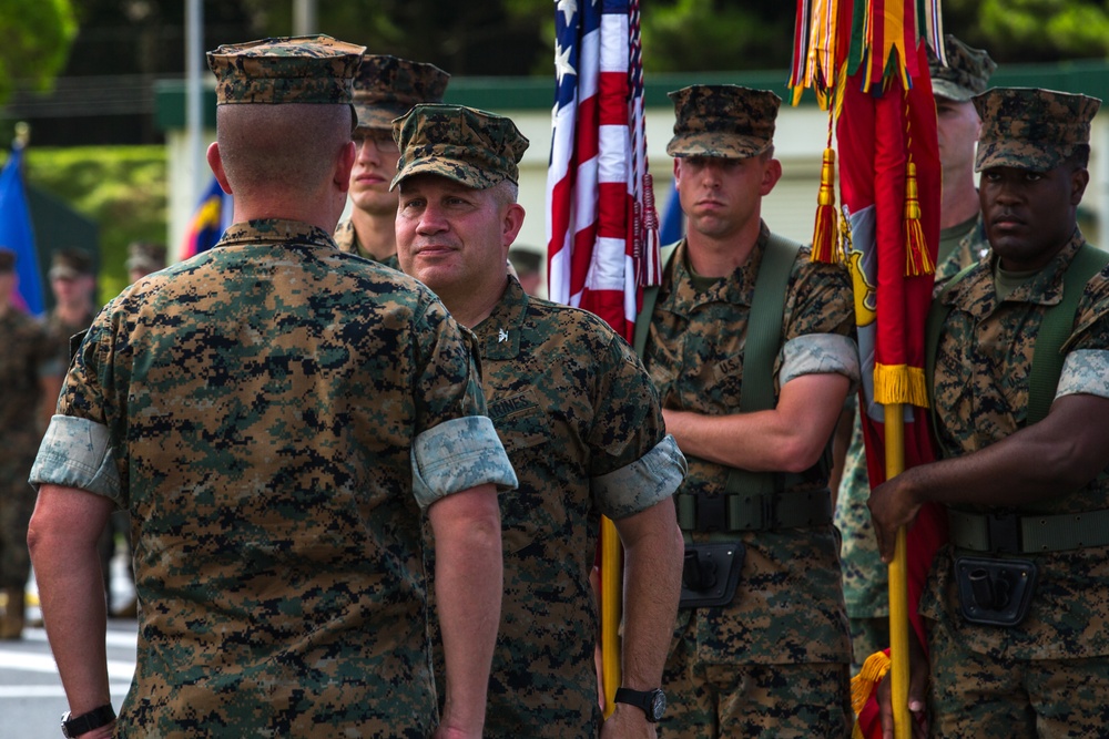 DVIDS - Images - 12th Marine Regiment Change of Command [Image 17 of 31]