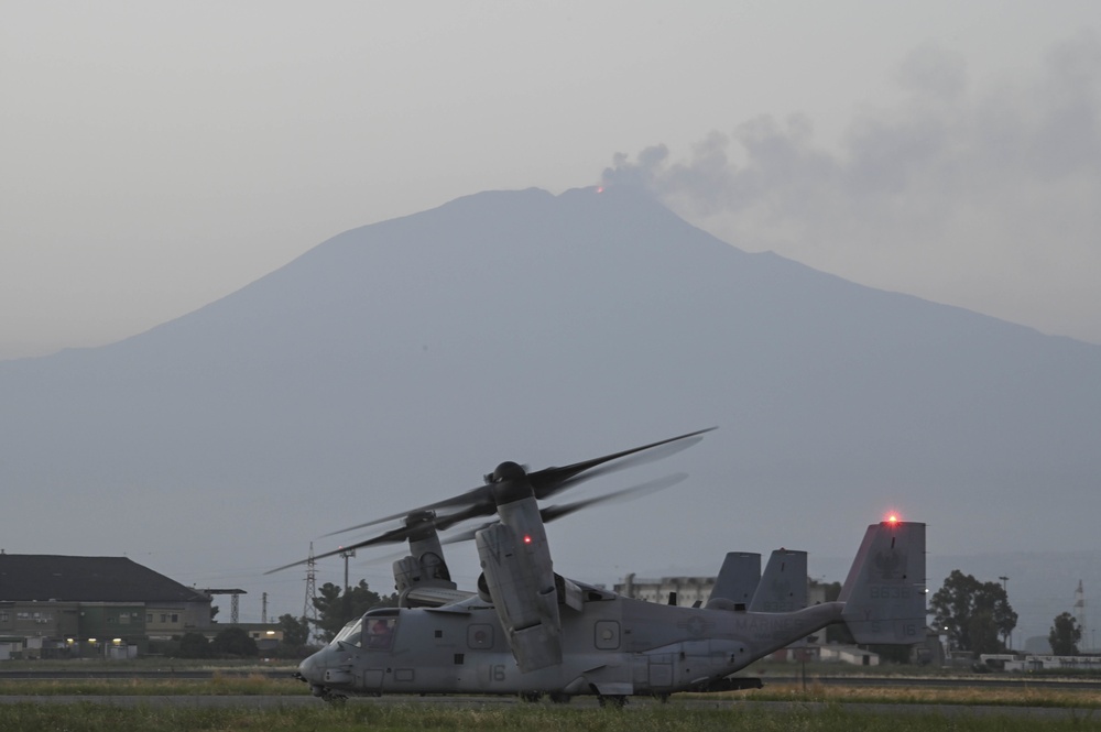 Ospreys land at NAS Sigonella