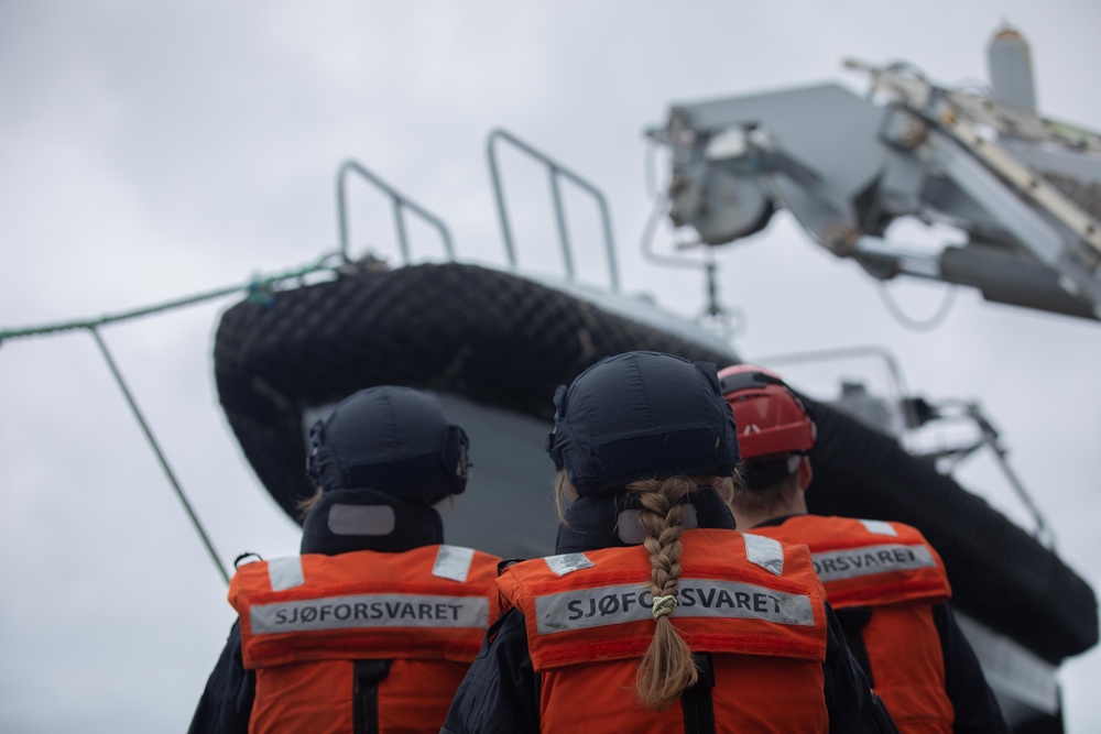 Royal Norwegian Navy Participates in At-Sea Demo Formidable Shield 2021