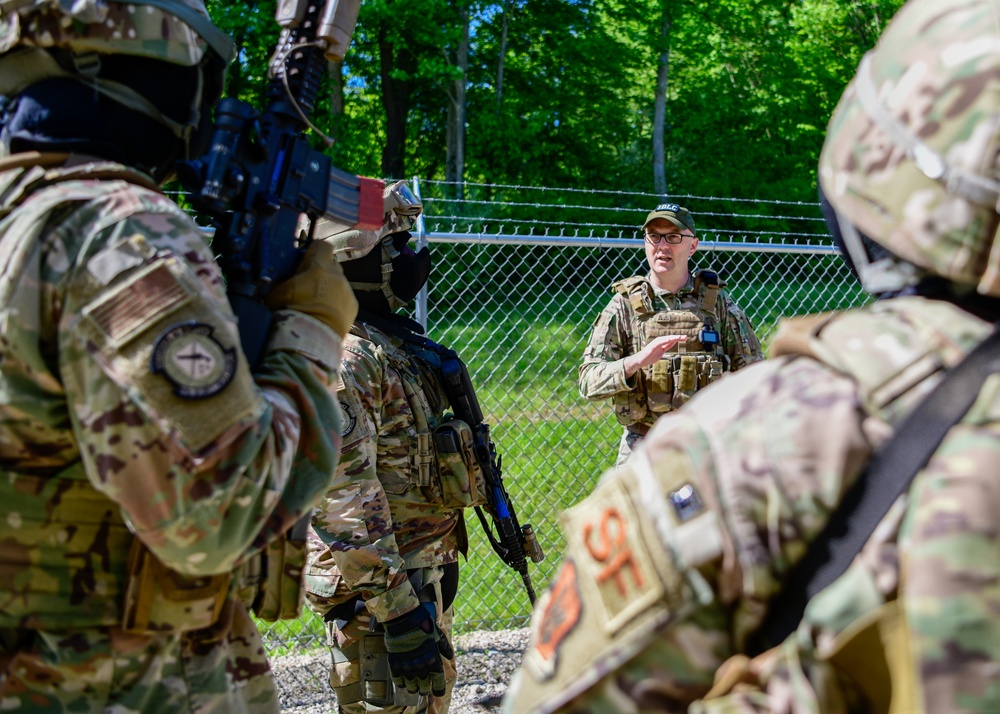 Beta Integrated Defense Leadership Course Bolsters Defender Combat Readiness