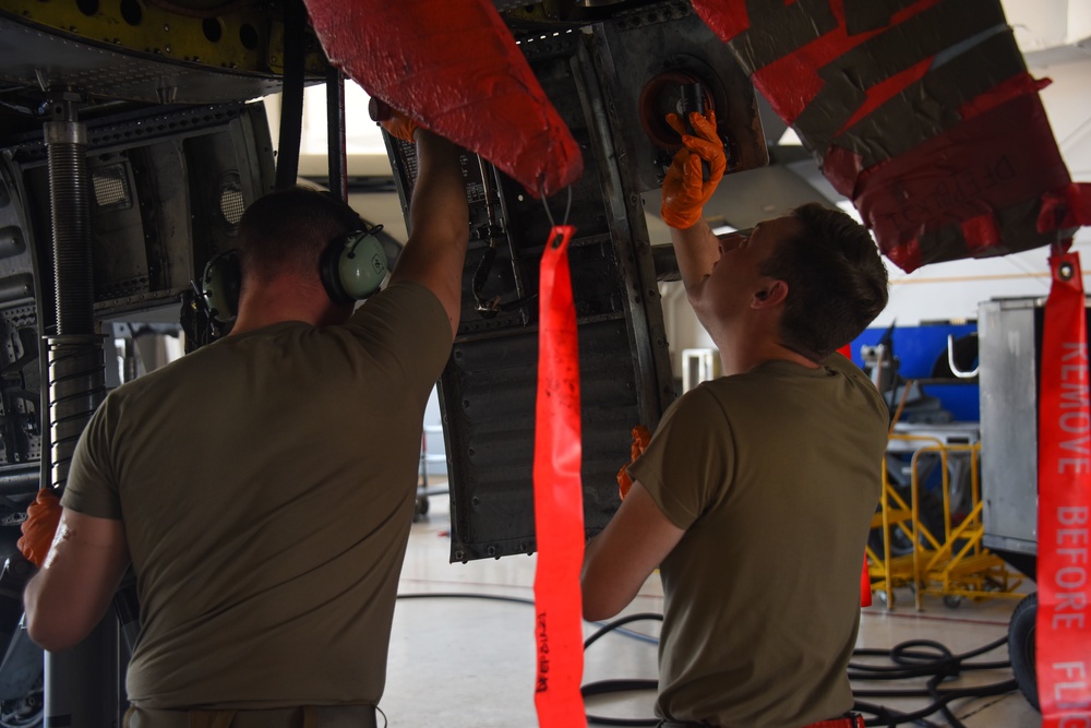 355th EMS Aircraft Phased Inspection