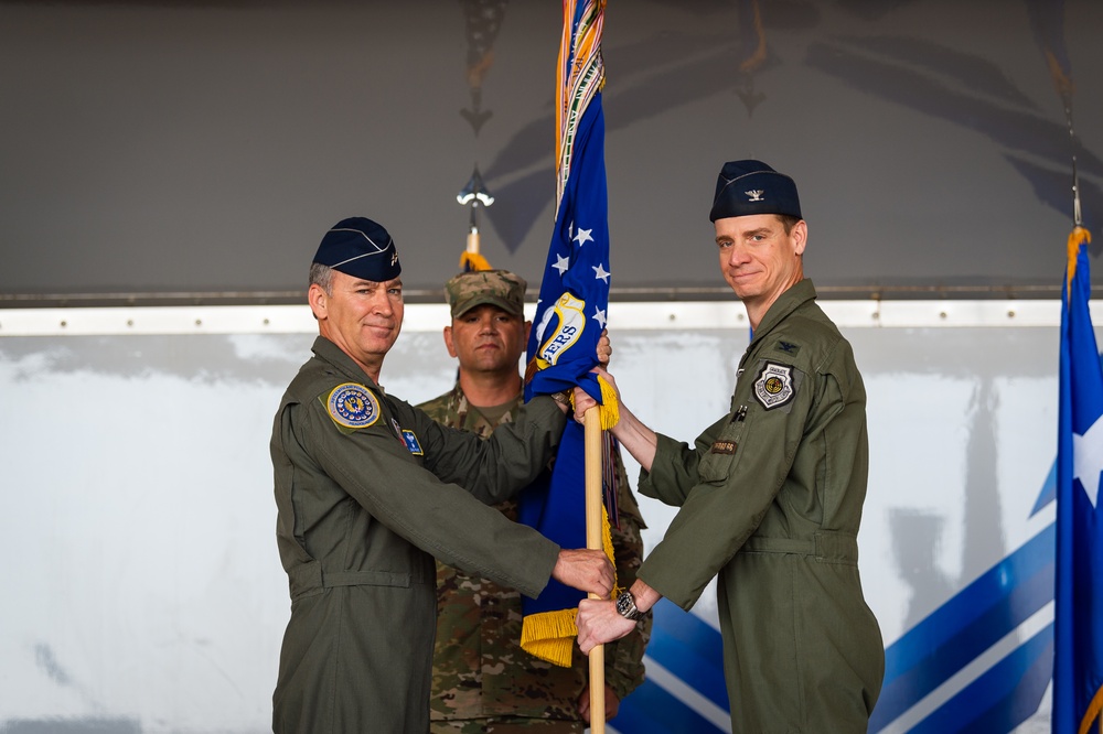 23d Wing changes command