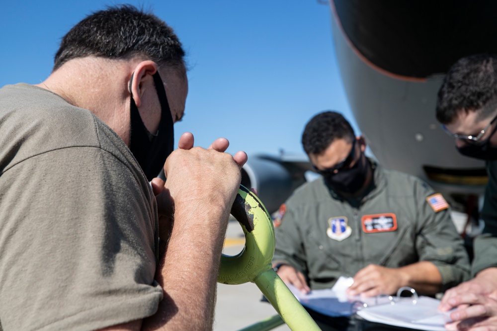 KC-135R Mission prep