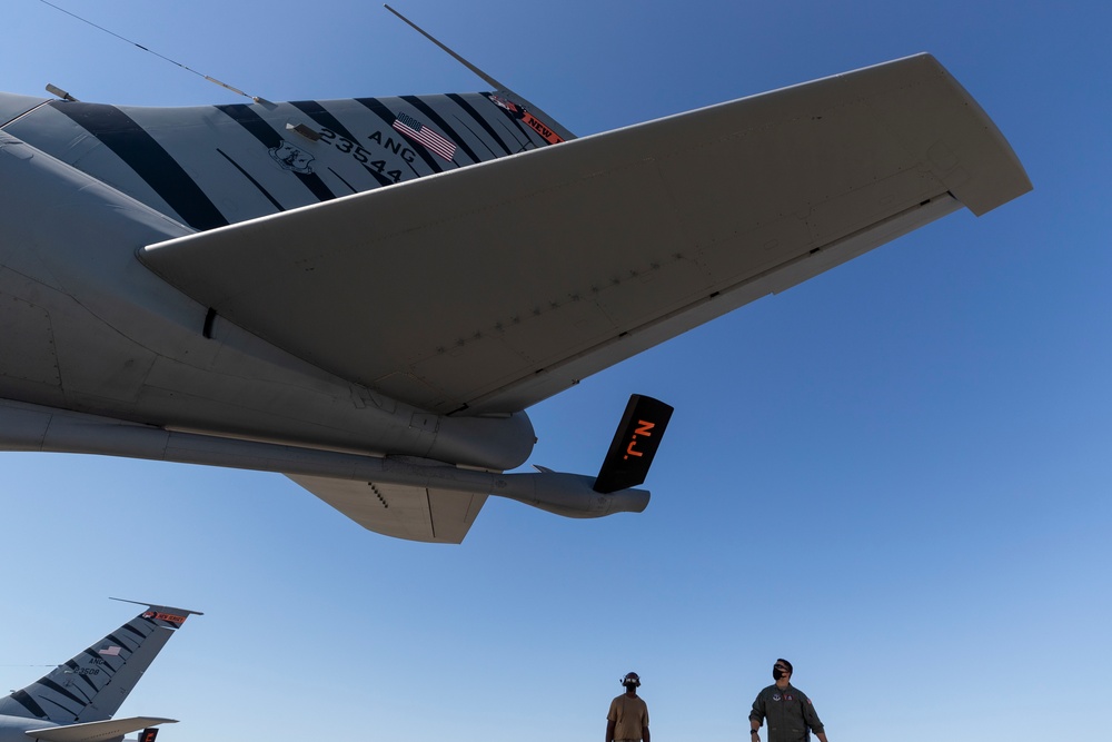 KC-135R Mission prep