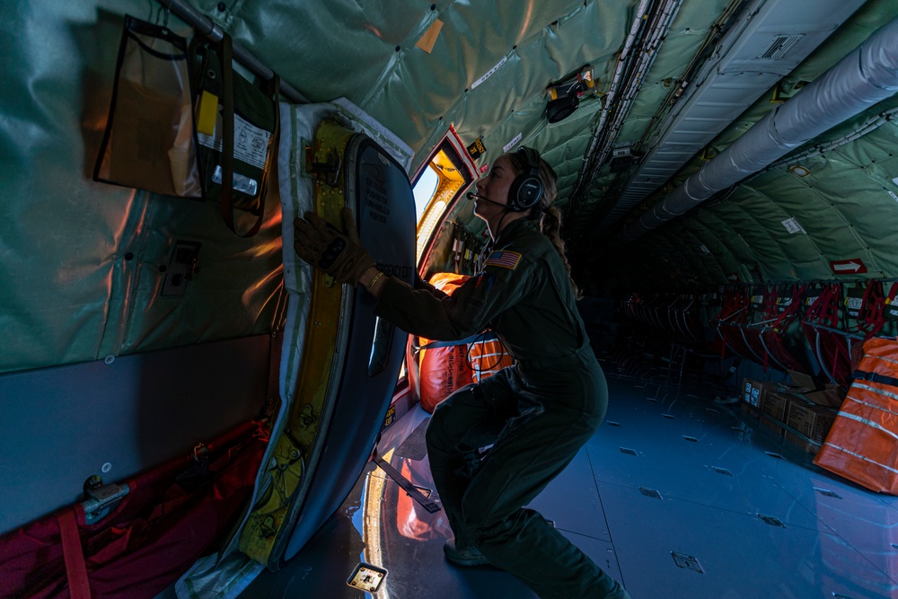 KC-135R Mission prep