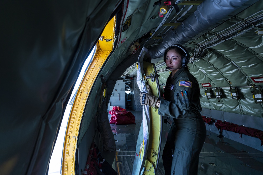 KC-135R Mission prep