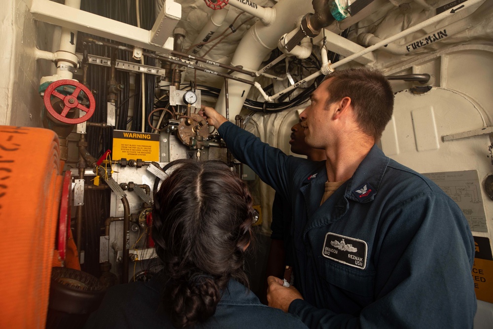 USS Sioux City Sailors Conduct Training on Magazine Sprinklers