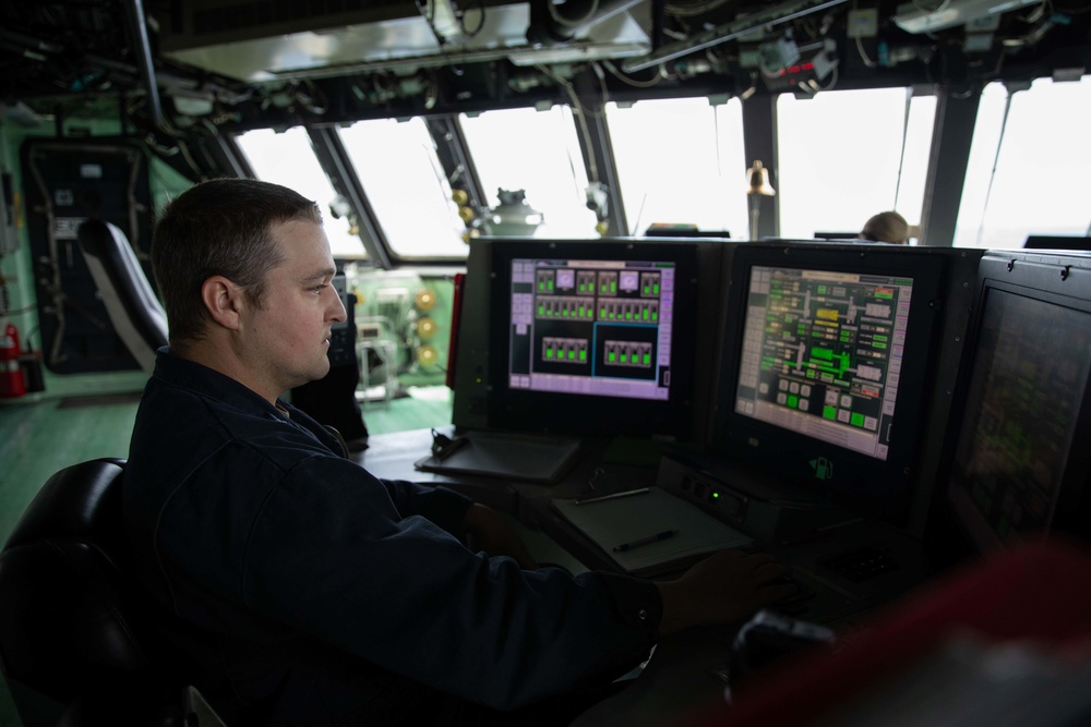 USS Sioux City Sailor Stands Watch in the Pilot House