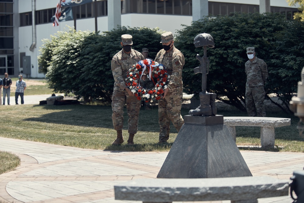 N.Y. National Guard Honors Service Members with Memorial Day Service