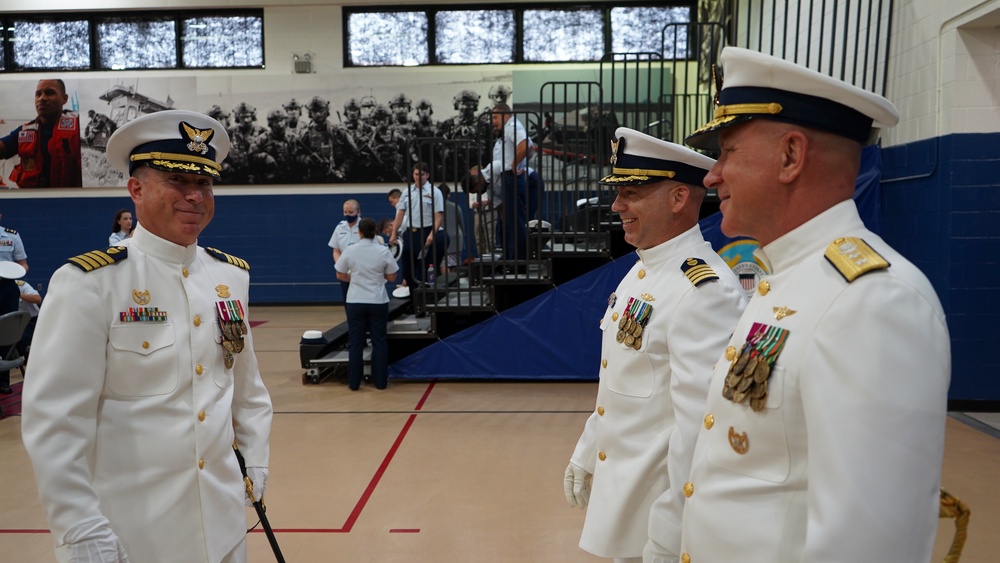 Coast Guard Base Portsmouth welcomes new commanding officer