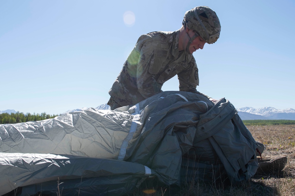 JBER conducts joint airborne operations