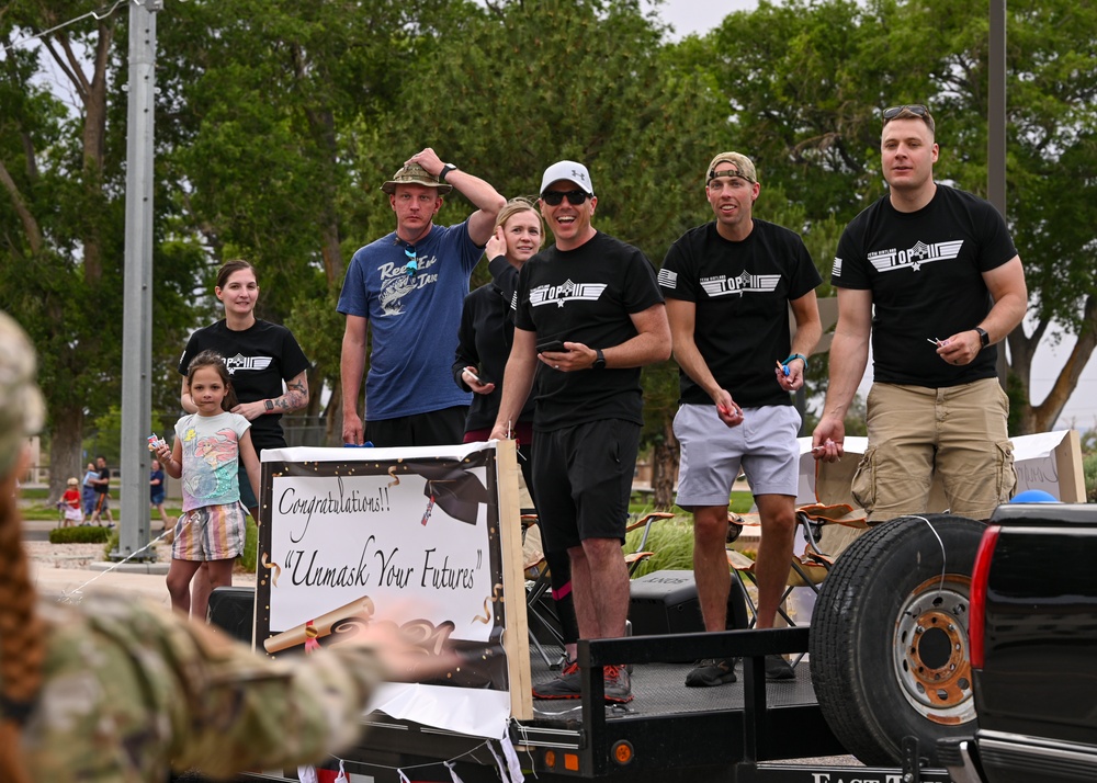 DVIDS Images 2021 Kirtland Graduation Parade [Image 3 of 6]