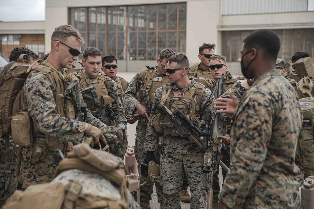 11th MEU Marines conduct NEO training