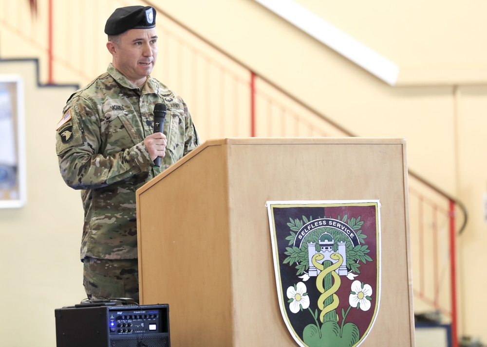 Baumholder Army Health Clinic holds change of command