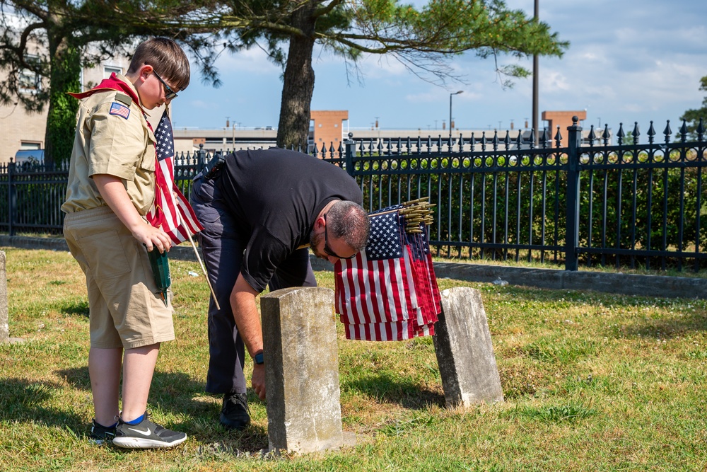 Norfolk Naval Shipyard’s VET-ERG Partners with Naval Support Activity Hampton Roads Portsmouth in annual Flag Placement Ceremony in honor of Memorial Day