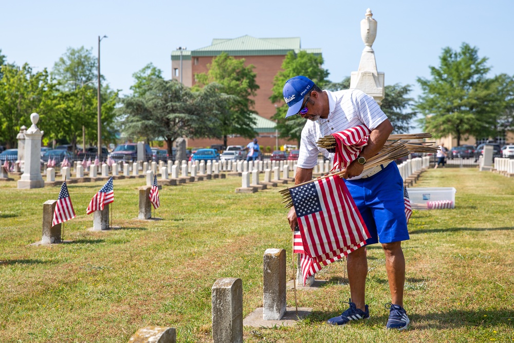 Norfolk Naval Shipyard’s VET-ERG Partners with Naval Support Activity Hampton Roads Portsmouth in annual Flag Placement Ceremony in honor of Memorial Day