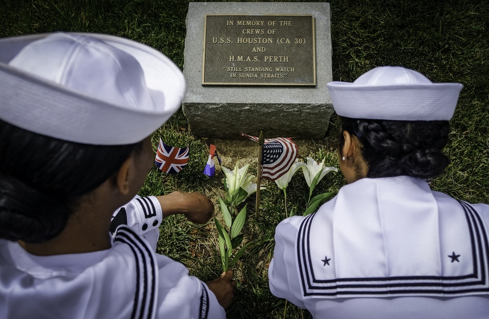 USS Houston &amp; HMAS Perth Wreath-Laying Ceremony