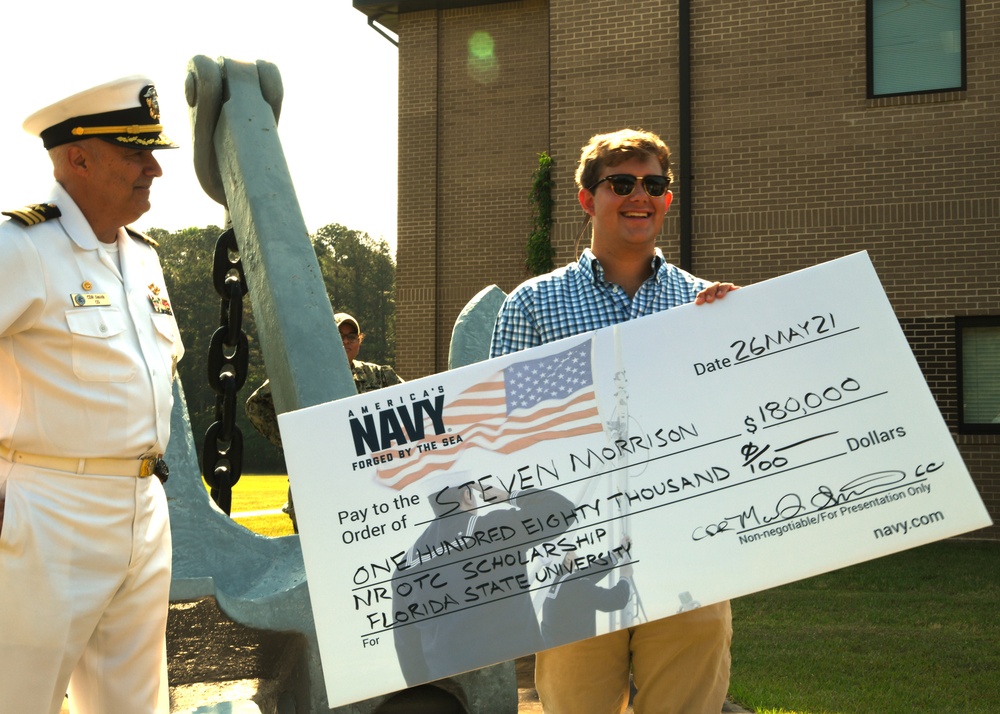 NTAG Carolina awards NROTC scholarship to SC graduate