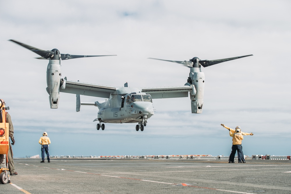 11th MEU Conducts Flight Operations Aboard USS Essex