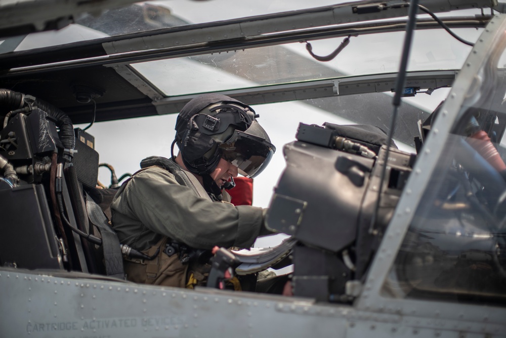 VMM-165 conducts routine flight operations