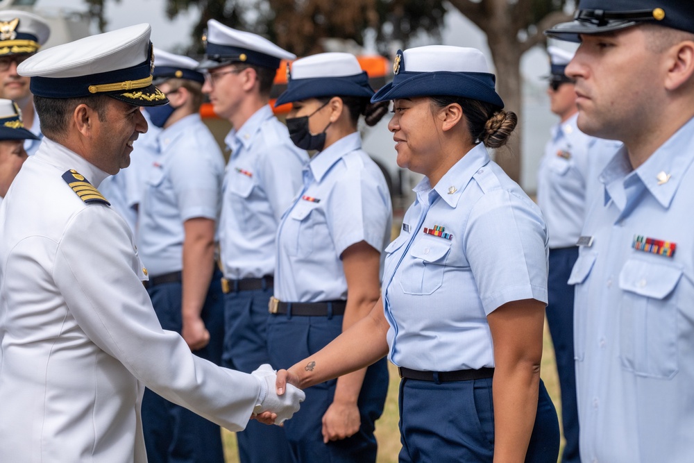 dvids-images-coast-guard-base-alameda-holds-change-of-command