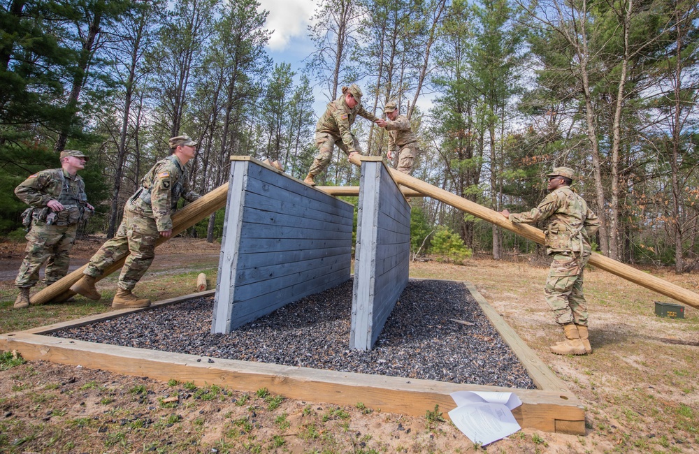 Soldiers of B Co, 1-334 Regiment complete Leadership Reaction Course at Fort McCoy, Wisconsin