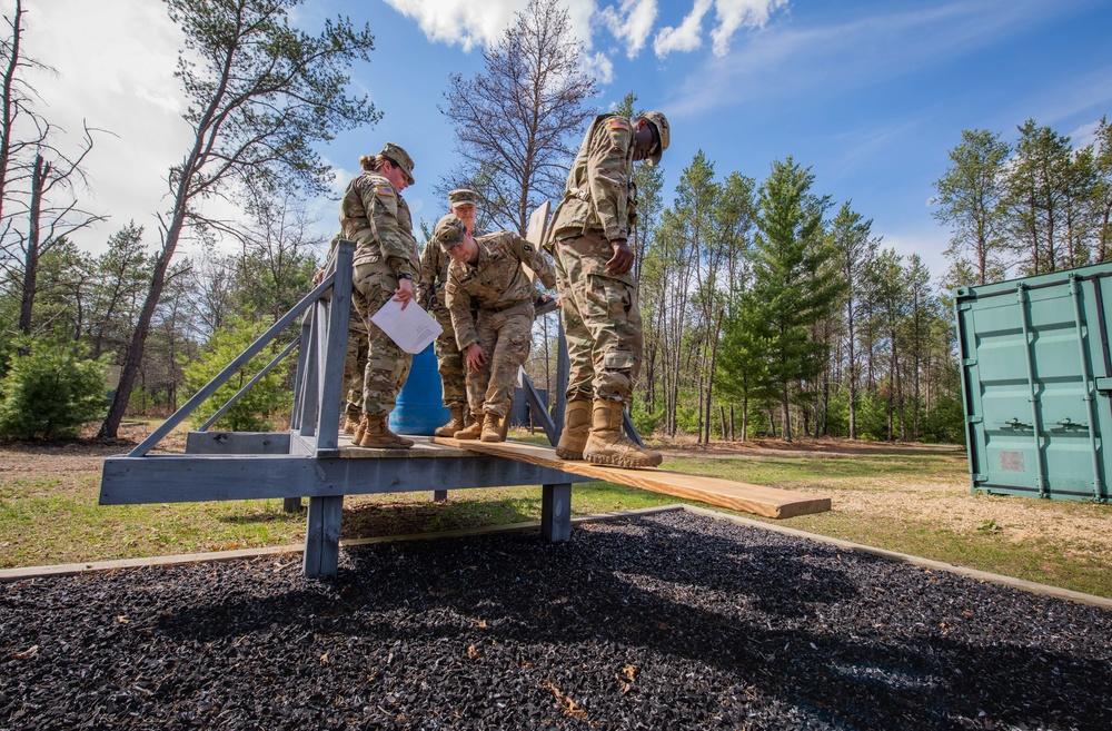 Soldiers of B Co, 1-334 Regiment complete Leadership Reaction Course at Fort McCoy, Wisconsin