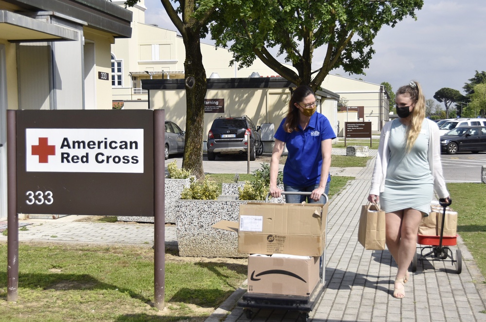 USAG Italy reaches to the arts during COVID-19