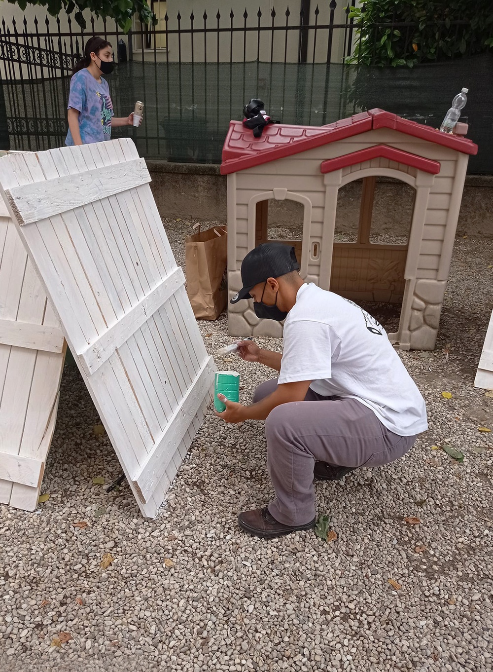 USAG Italy volunteers help beautify Italian school