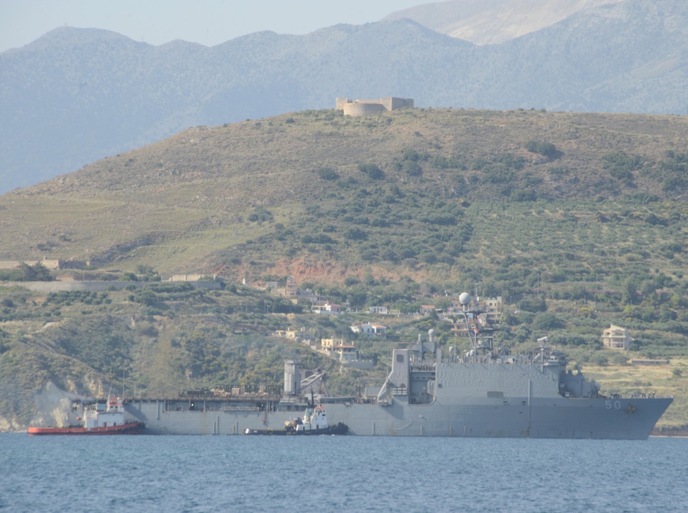 USS Carter Hall (LSD 50) Arrives in Souda Bay, Greece