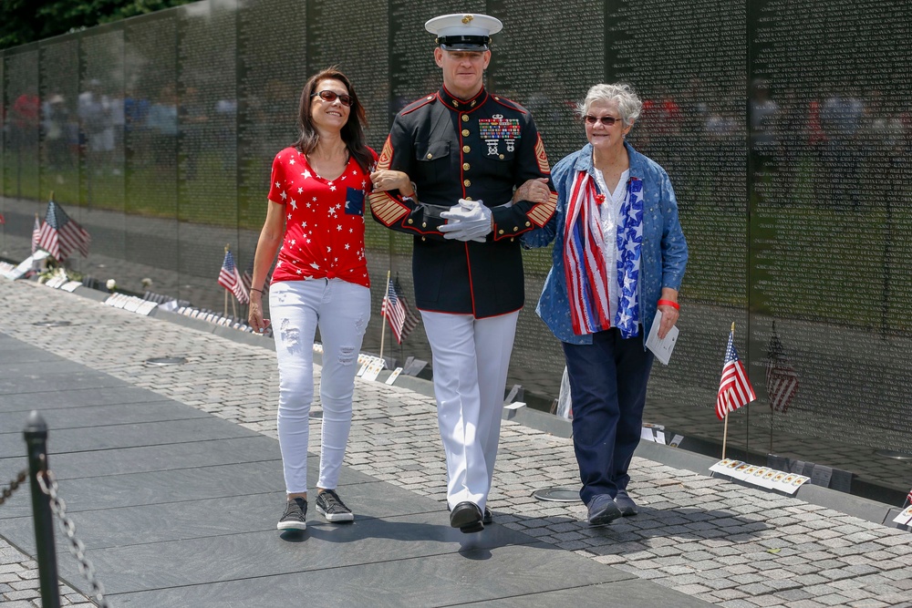 SMMC attends Memorial Day wreath laying