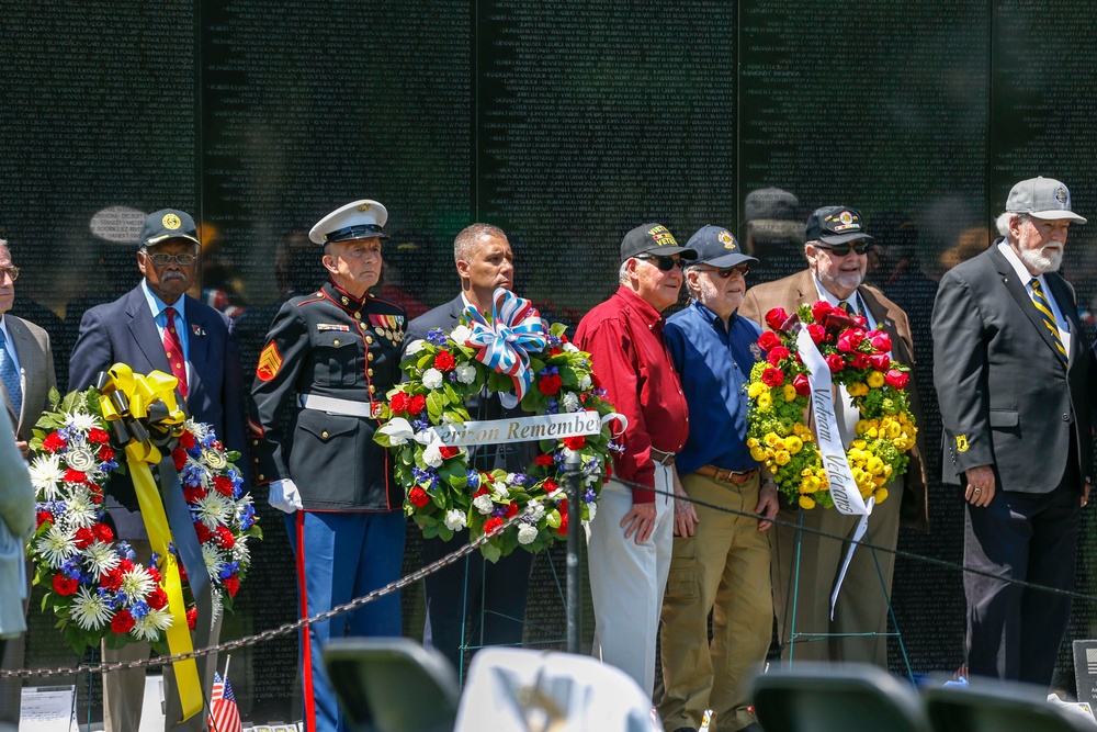SMMC attends Memorial Day wreath laying