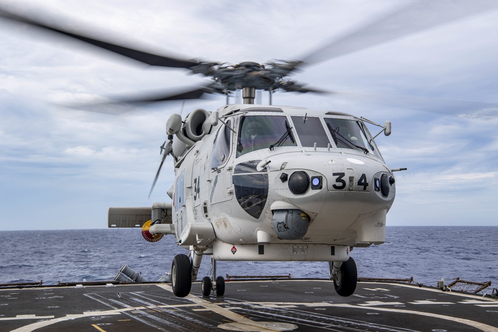 JSMDF and USS Shiloh May 28, 2021 Underway