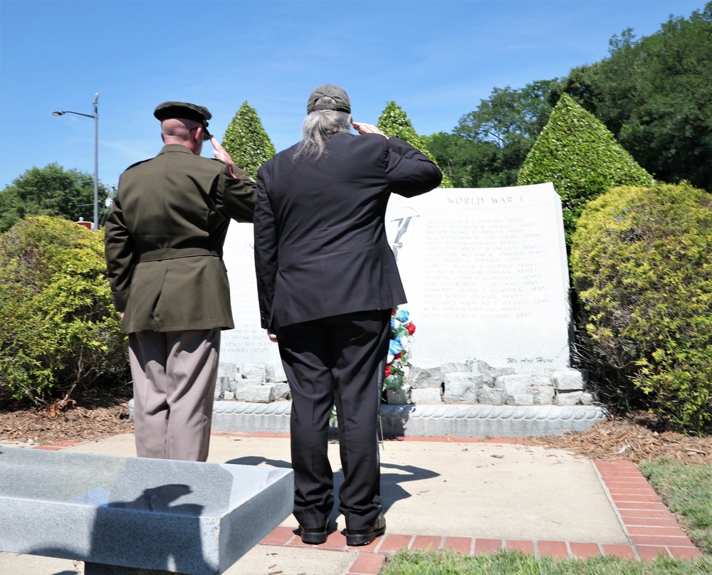 USACAPOC(A) G4 represents Army Reserve in Fayetteville Memorial Day Ceremony