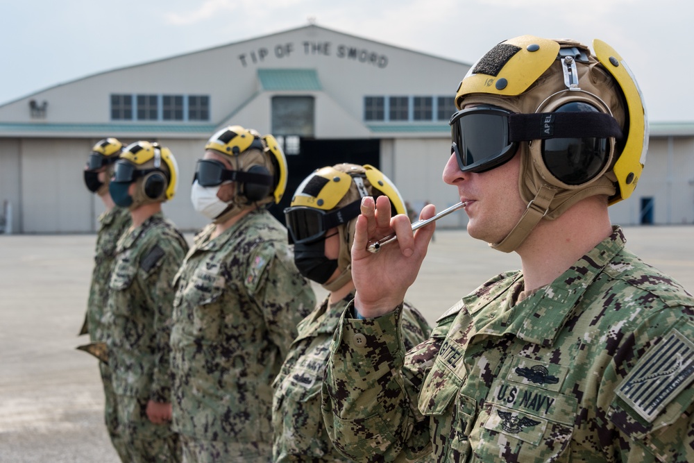 Commander, U.S. Pacific Fleet visits Naval Air Facility Atsugi