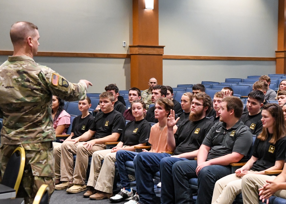 Future Soldiers visit Redstone Arsenal, learn more about Army life