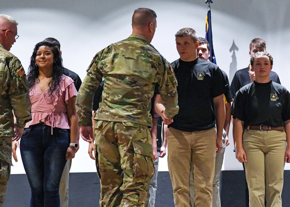 Future Soldiers visit Redstone Arsenal, learn more about Army life