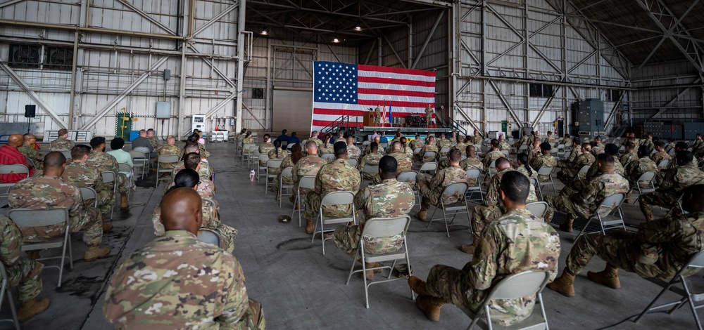 436th AW leadership engages with Airmen