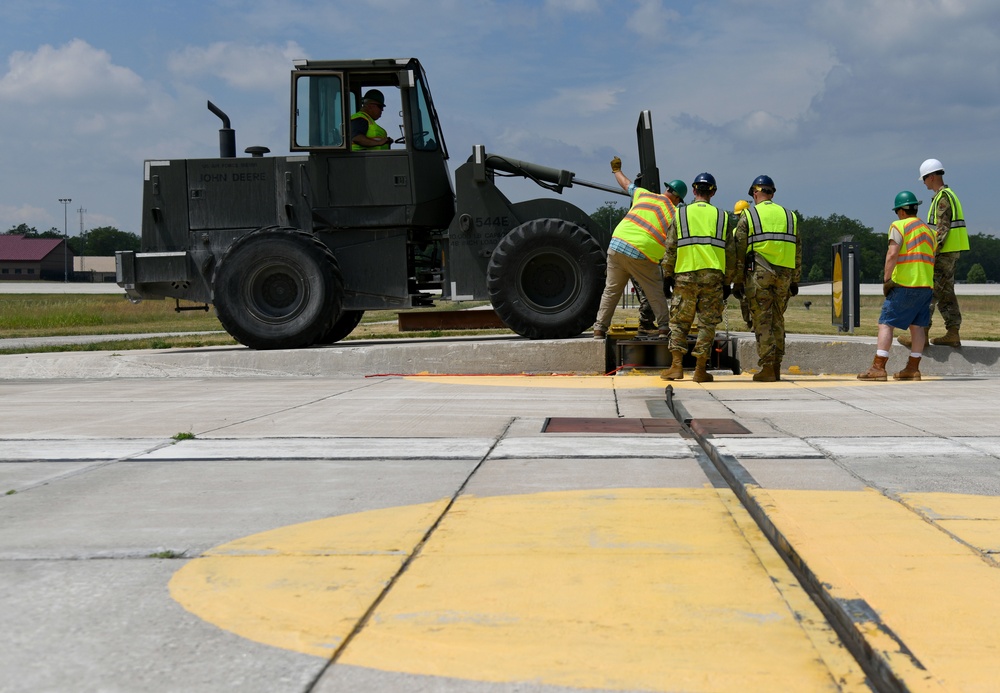 Michigan ANG engineers replace runway arresting systems