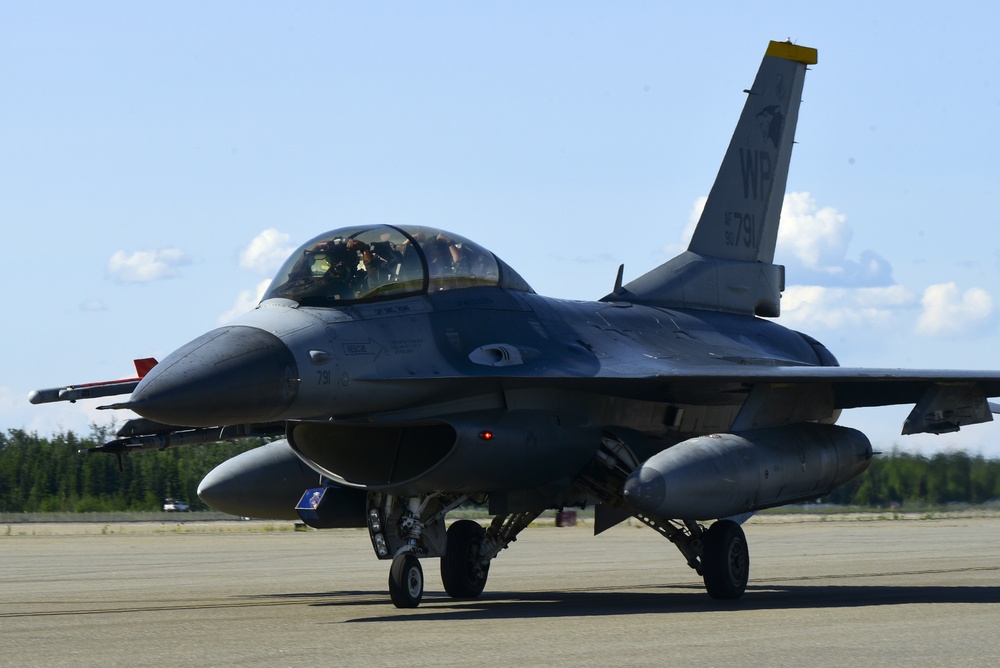 F-16s soar during Red Flag-Alaska 21-2