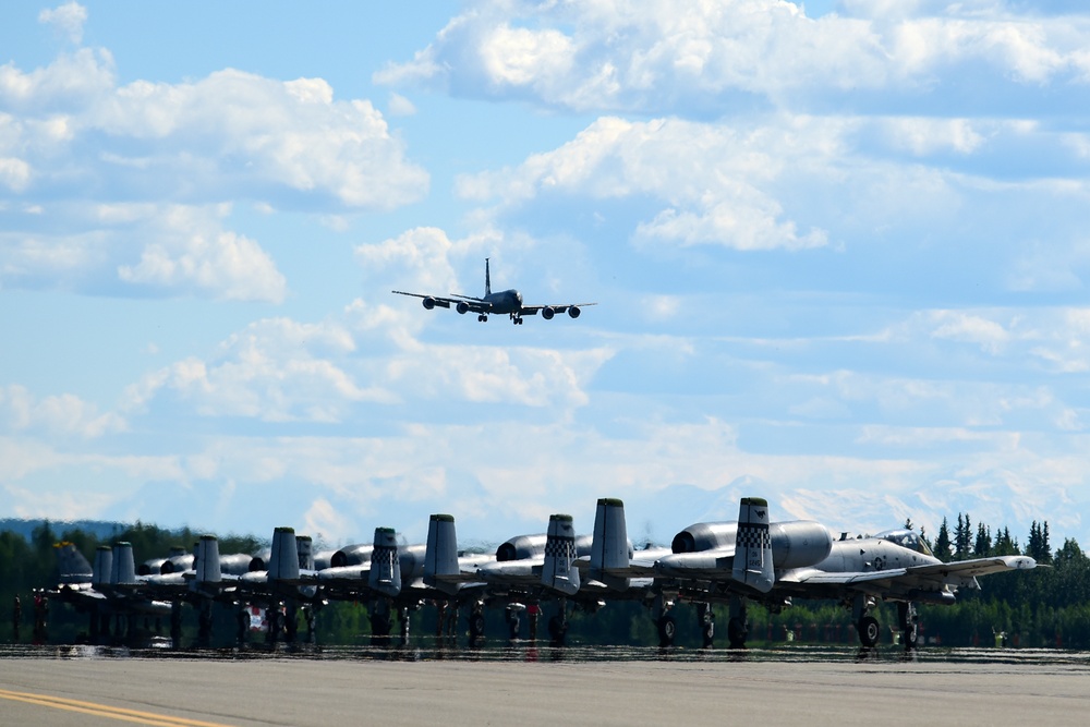 F-16s soar during Red Flag-Alaska 21-2