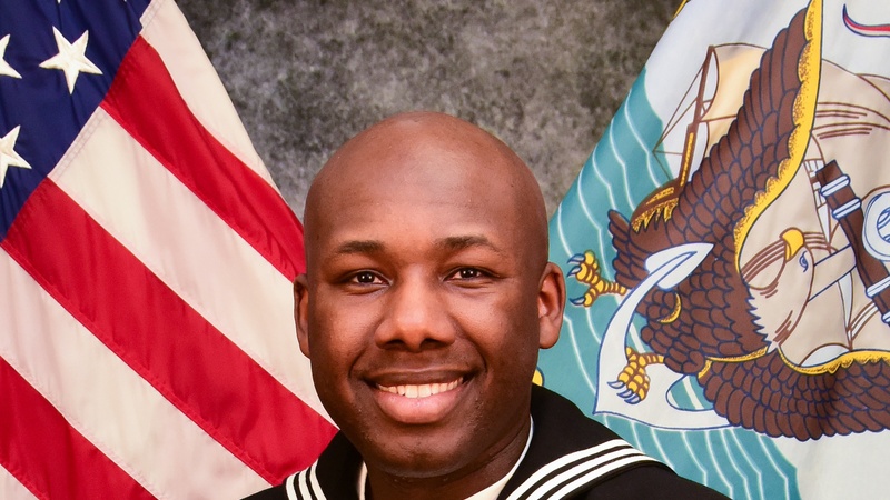Sailor of the Quarter: Navy Counselor 1st Class Tray Bynam