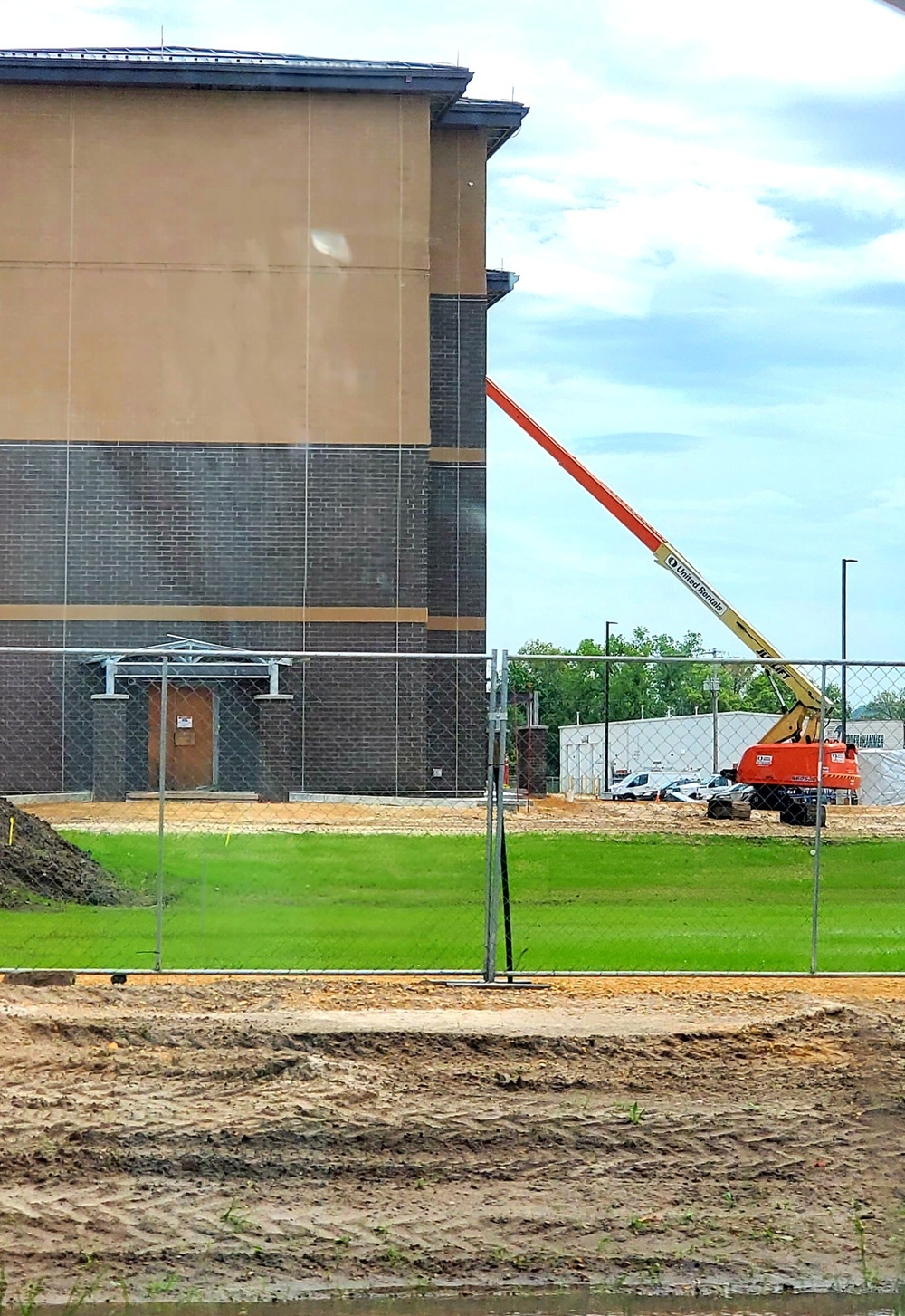 Completion of fiscal ‘19-funded barracks project continues closer to completion