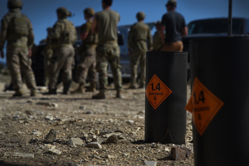 21st CES EOD hosts training