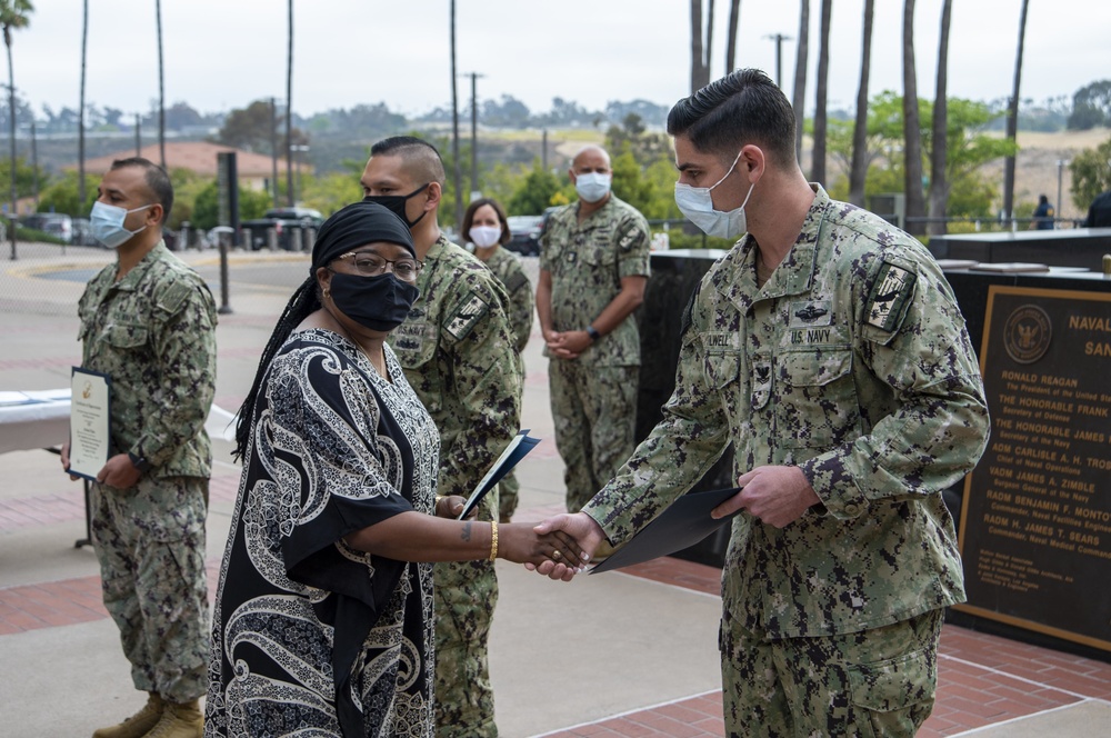 DVIDS Images Sailors Receive Sailor of the Quarter Award [Image 6