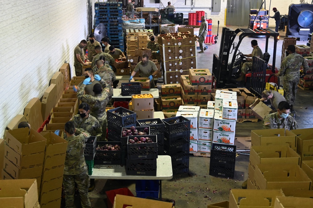 DVIDS - Images - AZNG supports Nogales food bank warehouse operations ...